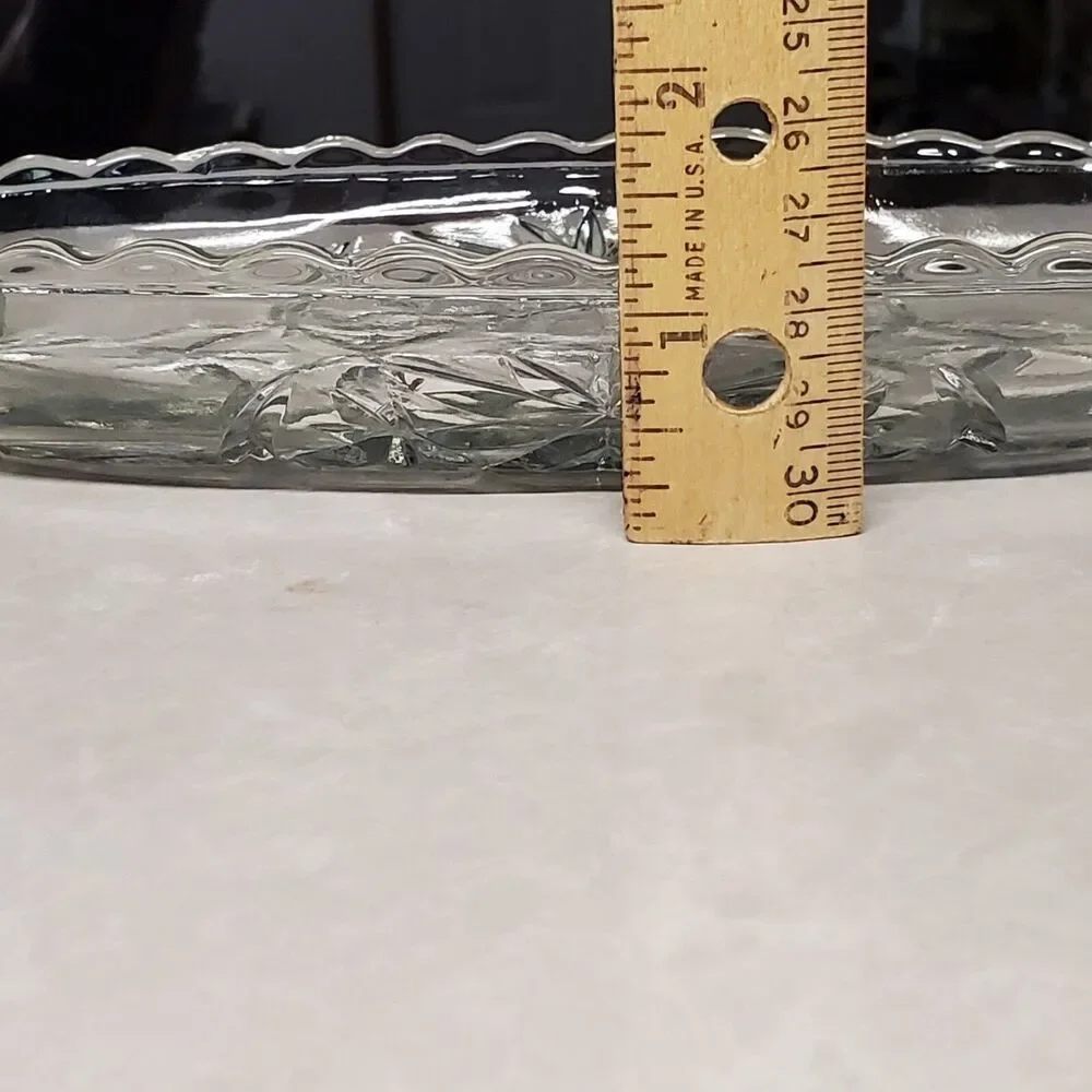 Anchor Hocking Prescut Clear Pickle Dish 8¾